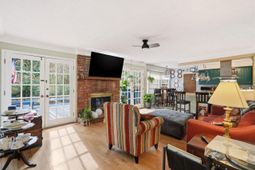 210 Pointer Drive photo 4