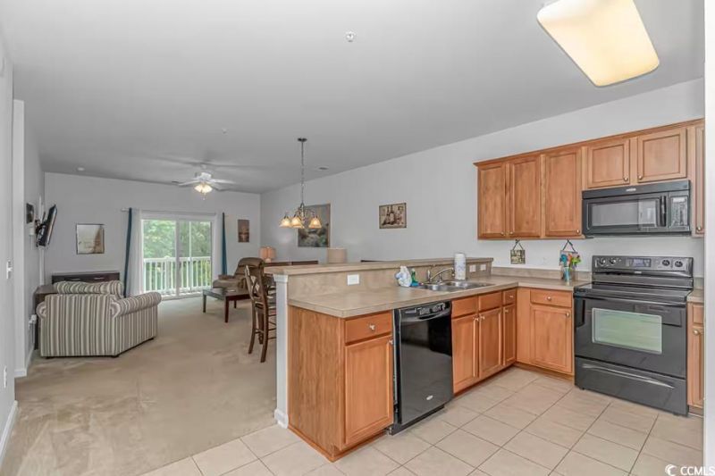 6253 Catalina Dr. Photo 8