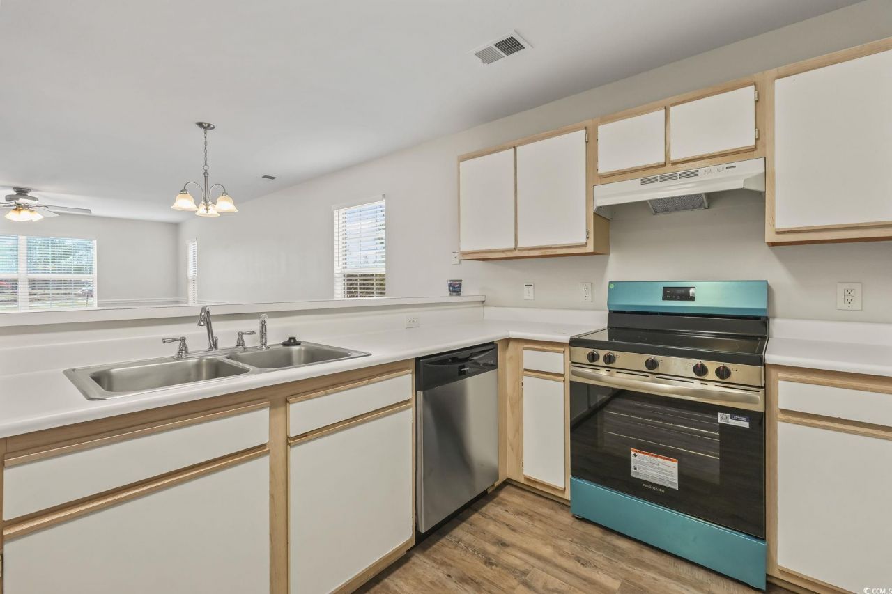 1192 River Oaks Dr. Photo 9