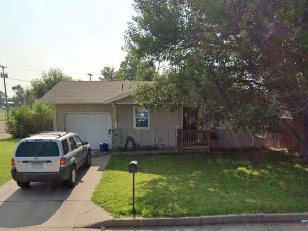 210 S 12th St, Lamar, CO 81052