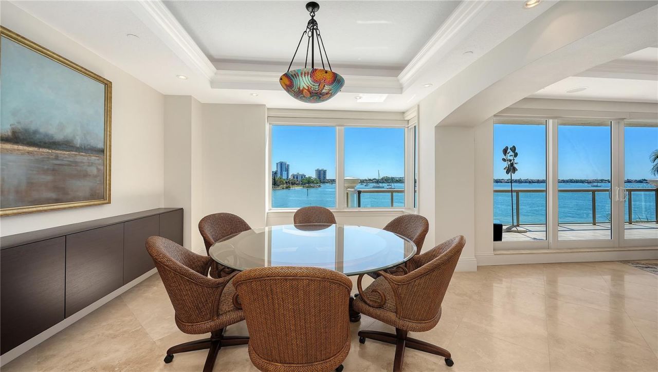 464 Golden Gate Point, Unit 304, Sarasota, FL 34236 Photo