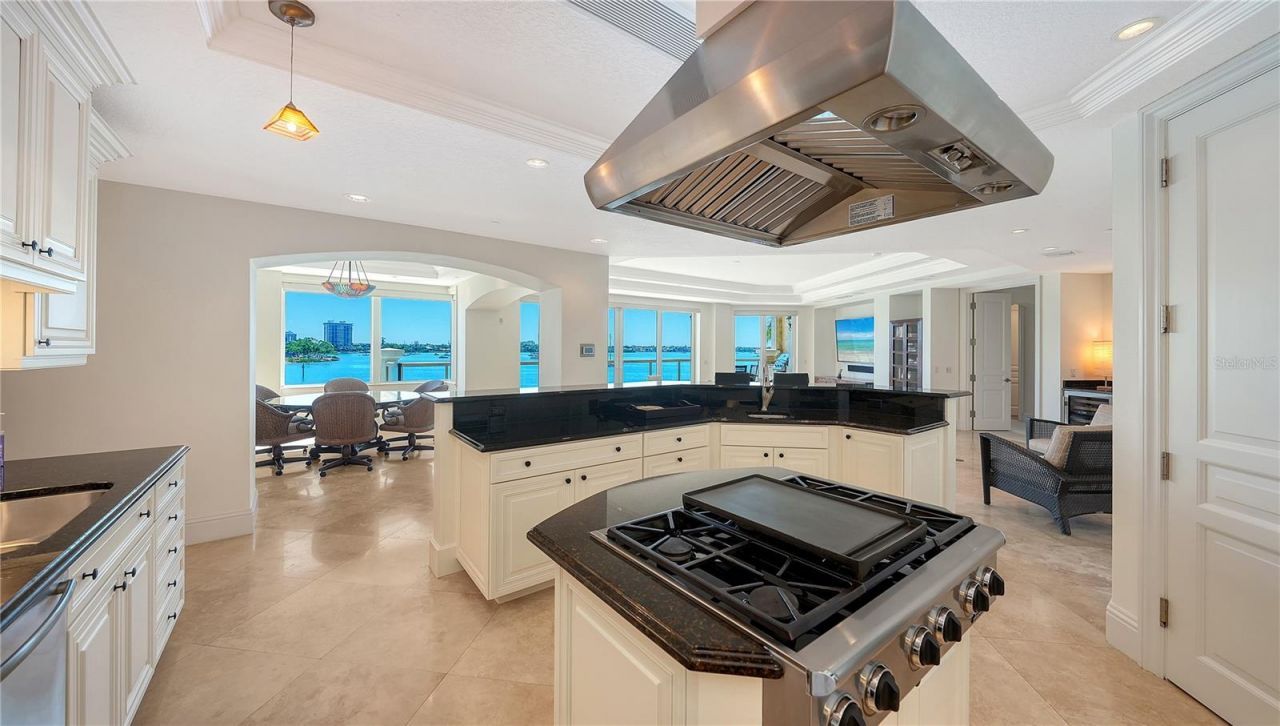 464 Golden Gate Point, Unit 304, Sarasota, FL 34236 Photo