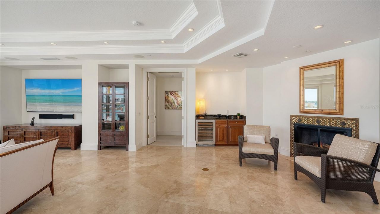 464 Golden Gate Point, Unit 304, Sarasota, FL 34236 Photo