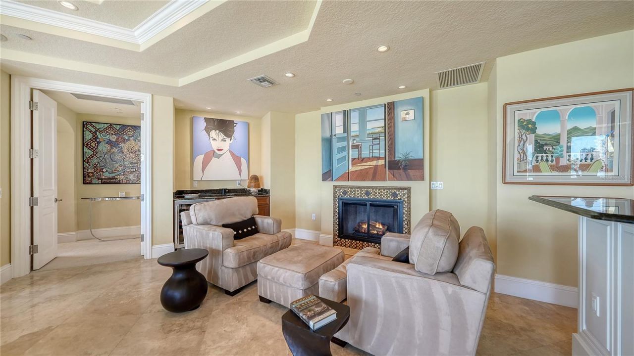 464 Golden Gate Point, Unit 304, Sarasota, FL 34236 Photo