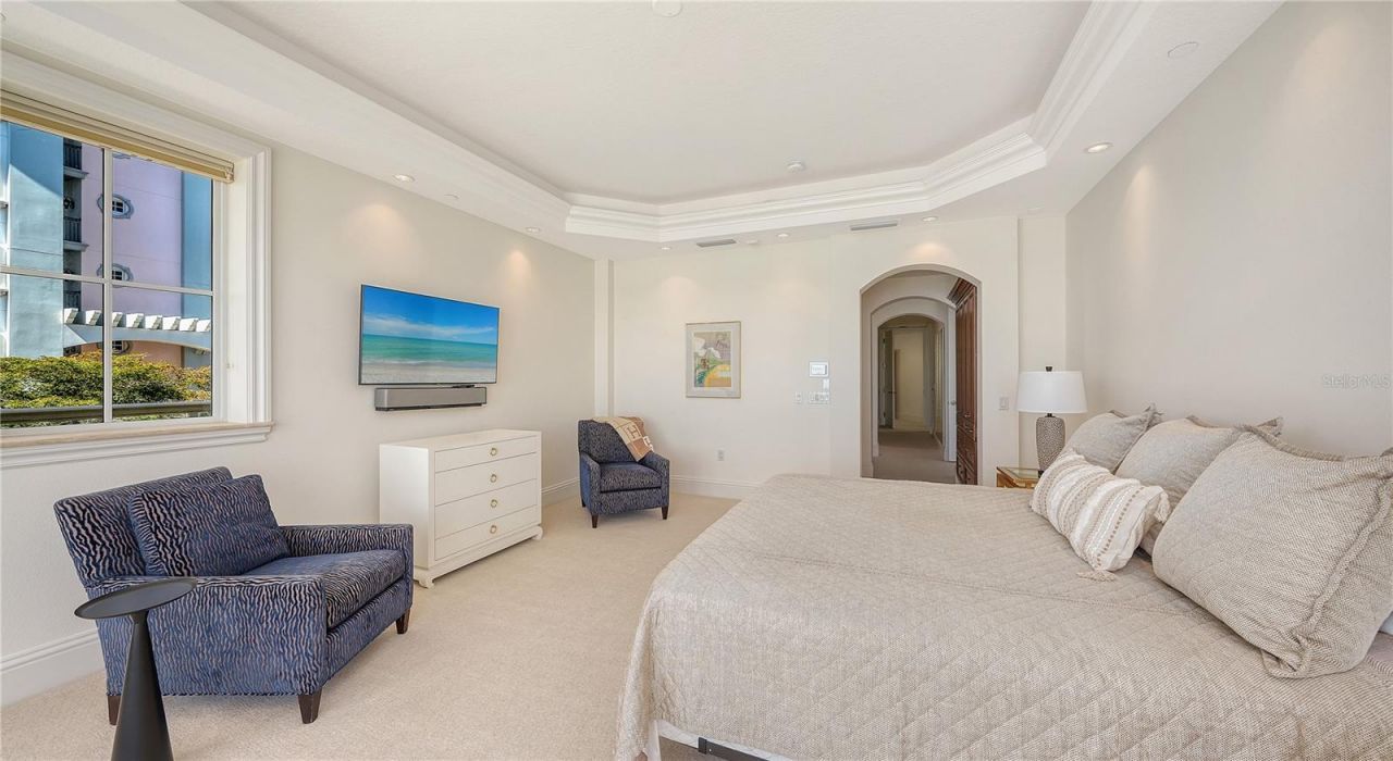 464 Golden Gate Point, Unit 304, Sarasota, FL 34236 Photo