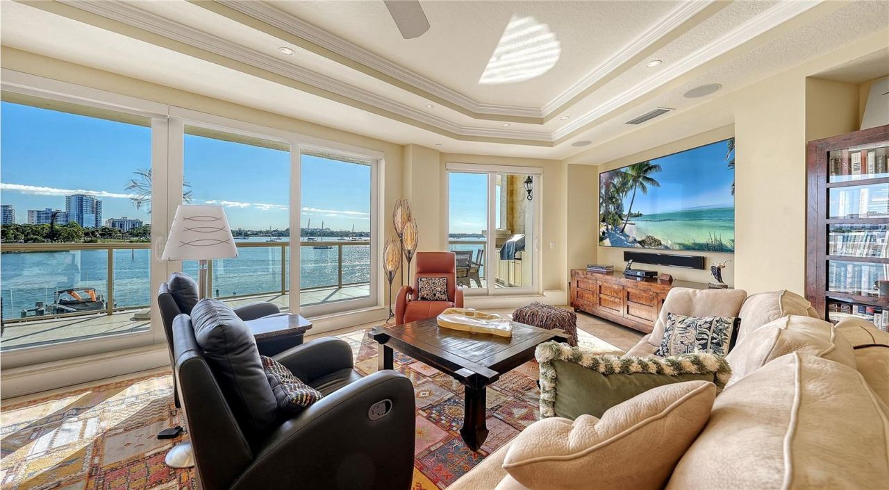 464 Golden Gate Point, Unit 304, Sarasota, FL 34236 Photo