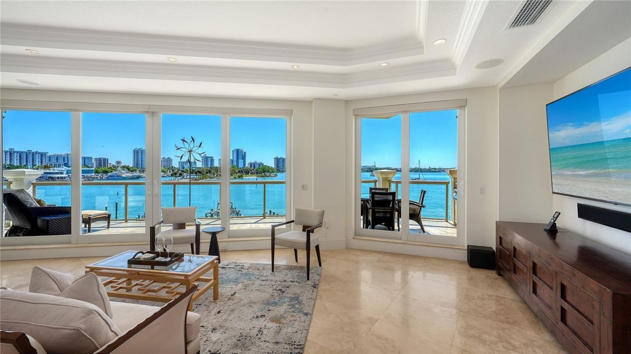 464 Golden Gate Point, Unit 304, Sarasota, FL 34236 Photo