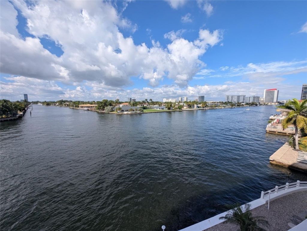 3209 S Ocean Drive, Unit 4E, Hallandale Beach, FL 33009 Photo