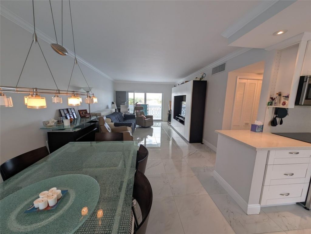 3209 S Ocean Drive, Unit 4E, Hallandale Beach, FL 33009 Photo
