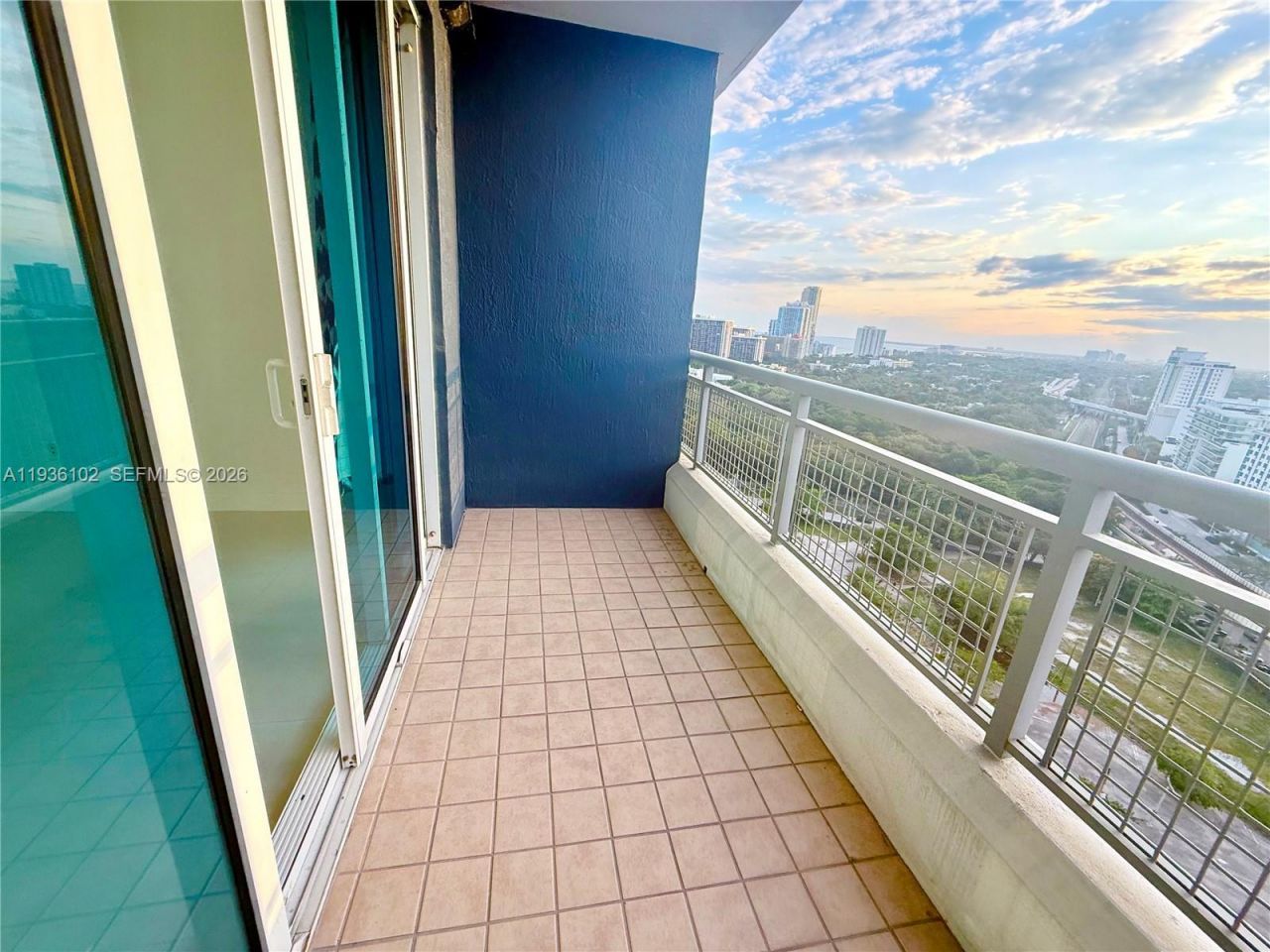 60 SW 13th St, Unit 1603, Miami, FL 33130 Photo