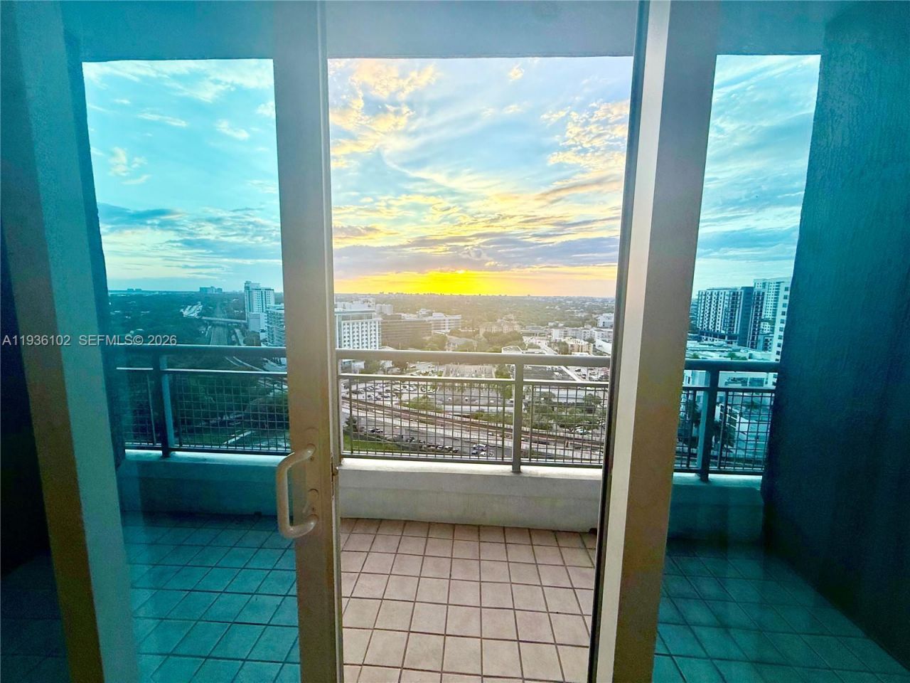 60 SW 13th St, Unit 1603, Miami, FL 33130 Photo