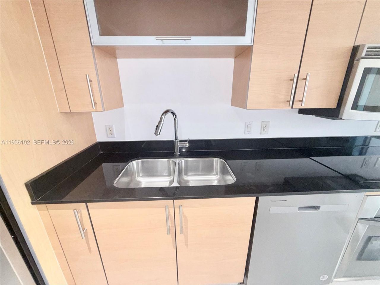 60 SW 13th St, Unit 1603, Miami, FL 33130 Photo