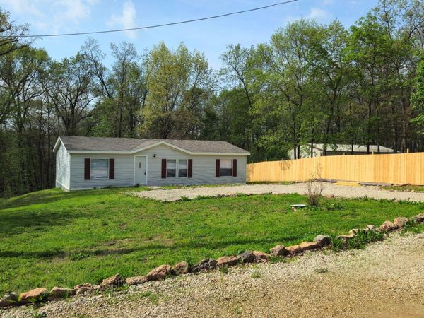 12 Pleasant Road, Eldon, MO 65026