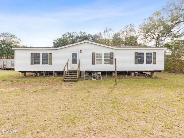 1032 Magenta Drive, Breaux Bridge, LA 70517