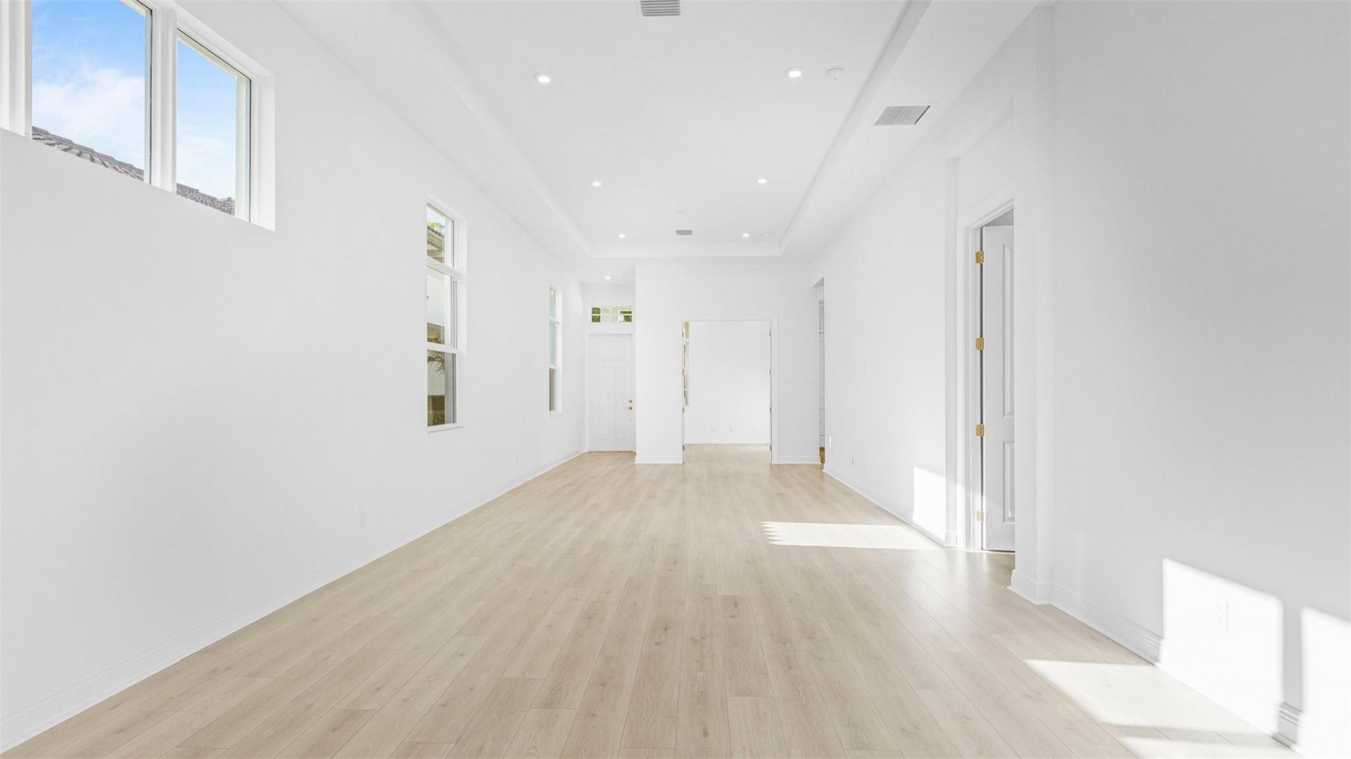 112 SE Via Tirso, Port Saint Lucie, FL 34952 Photo