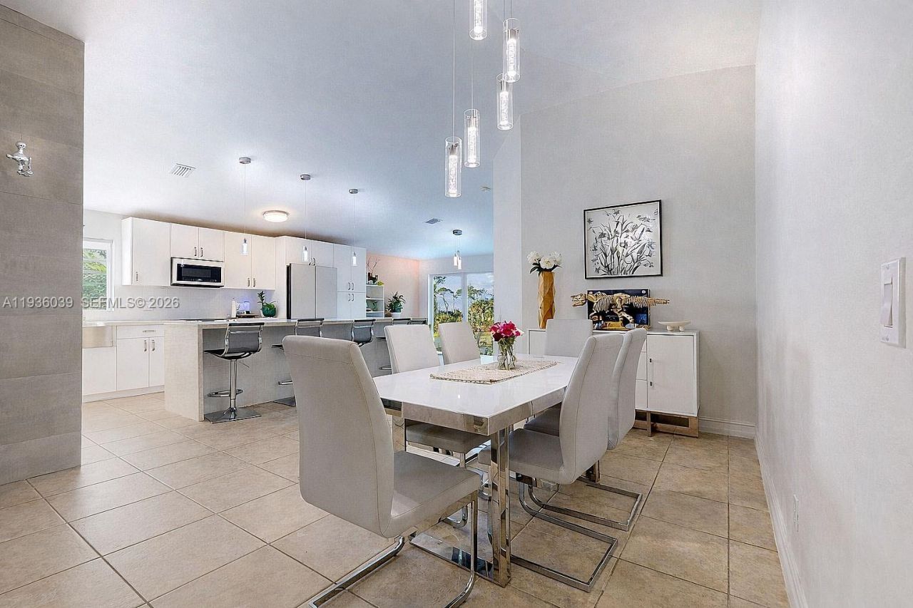 2625 SE 40th Ave, Naples, FL 34117 Photo