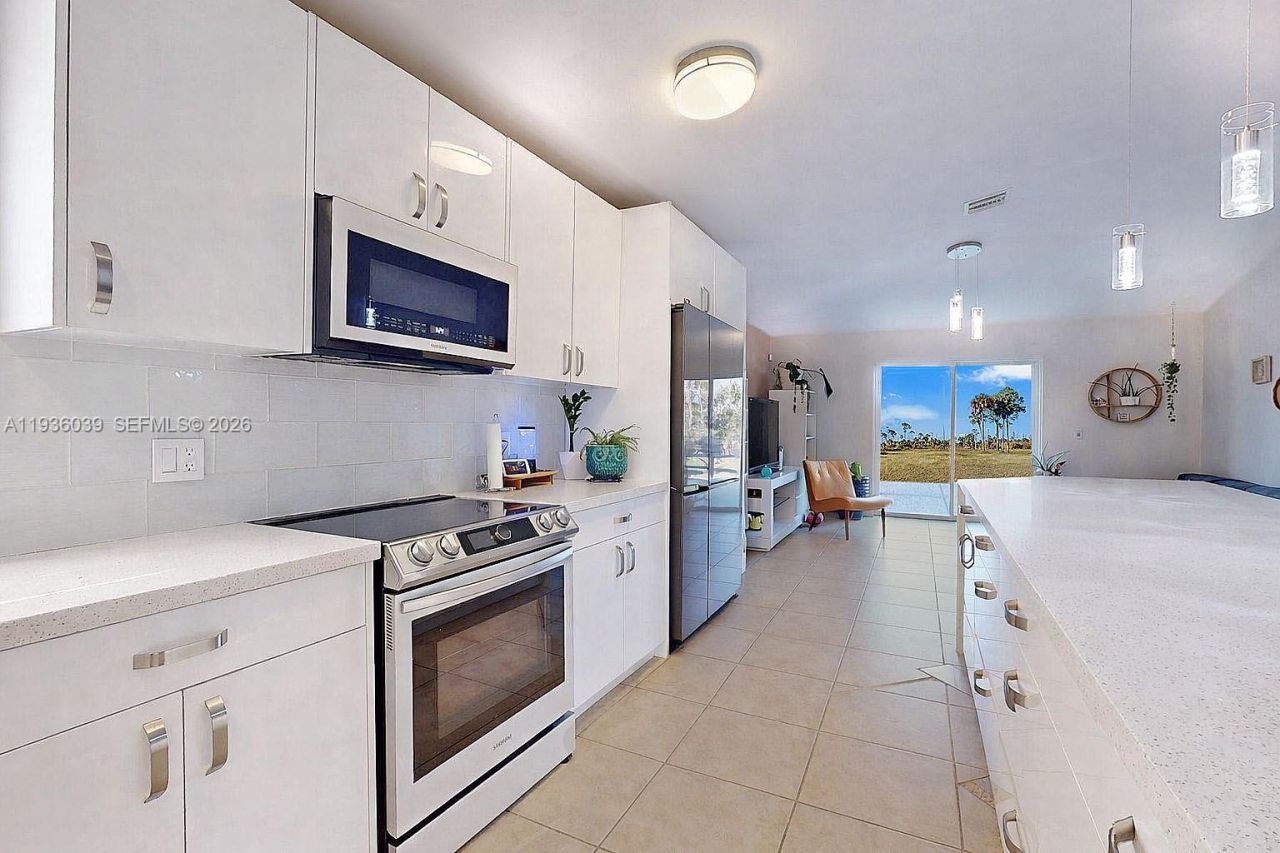 2625 SE 40th Ave, Naples, FL 34117 Photo
