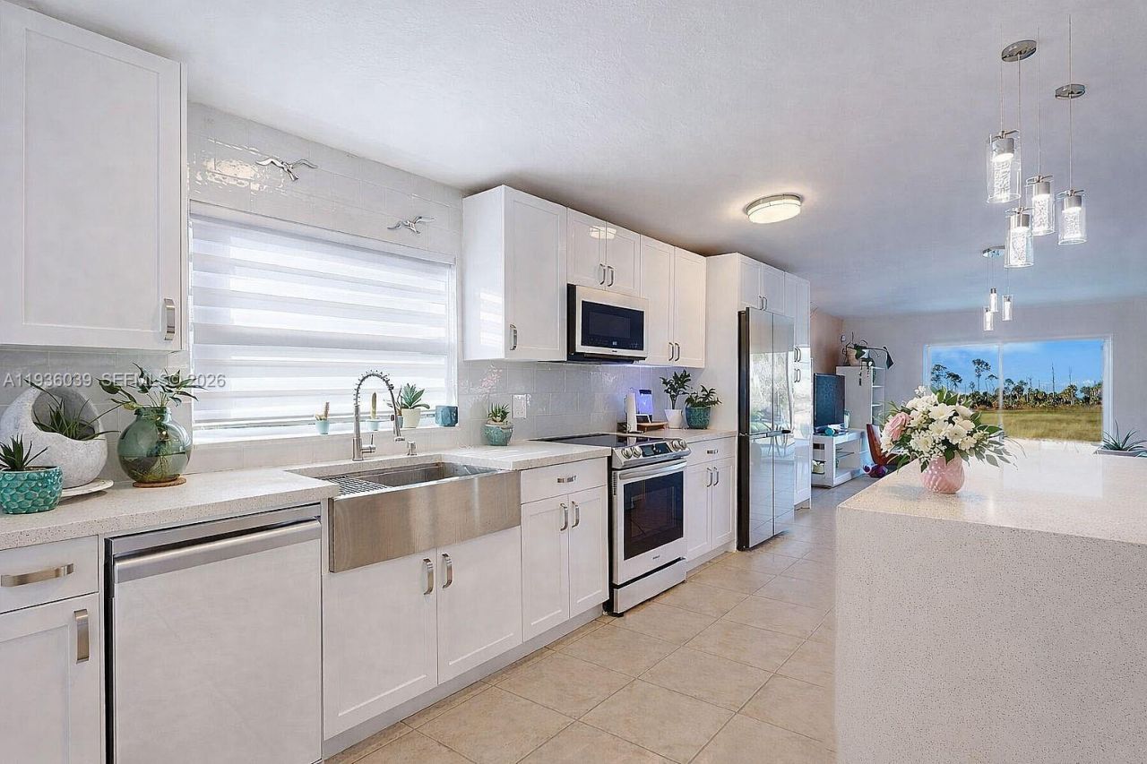 2625 SE 40th Ave, Naples, FL 34117 Photo