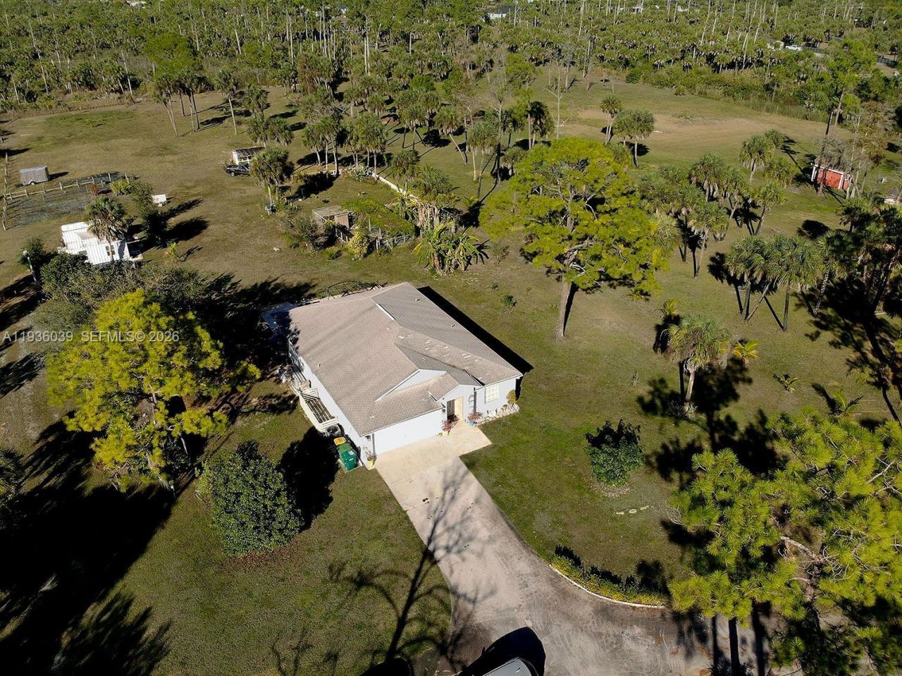 2625 SE 40th Ave, Naples, FL 34117 Photo