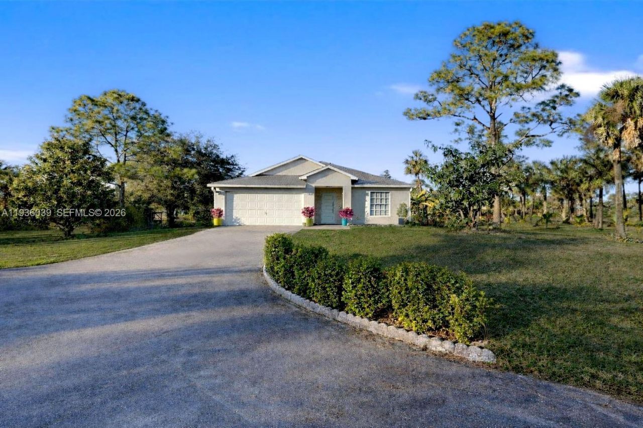 2625 SE 40th Ave, Naples, FL 34117 Photo