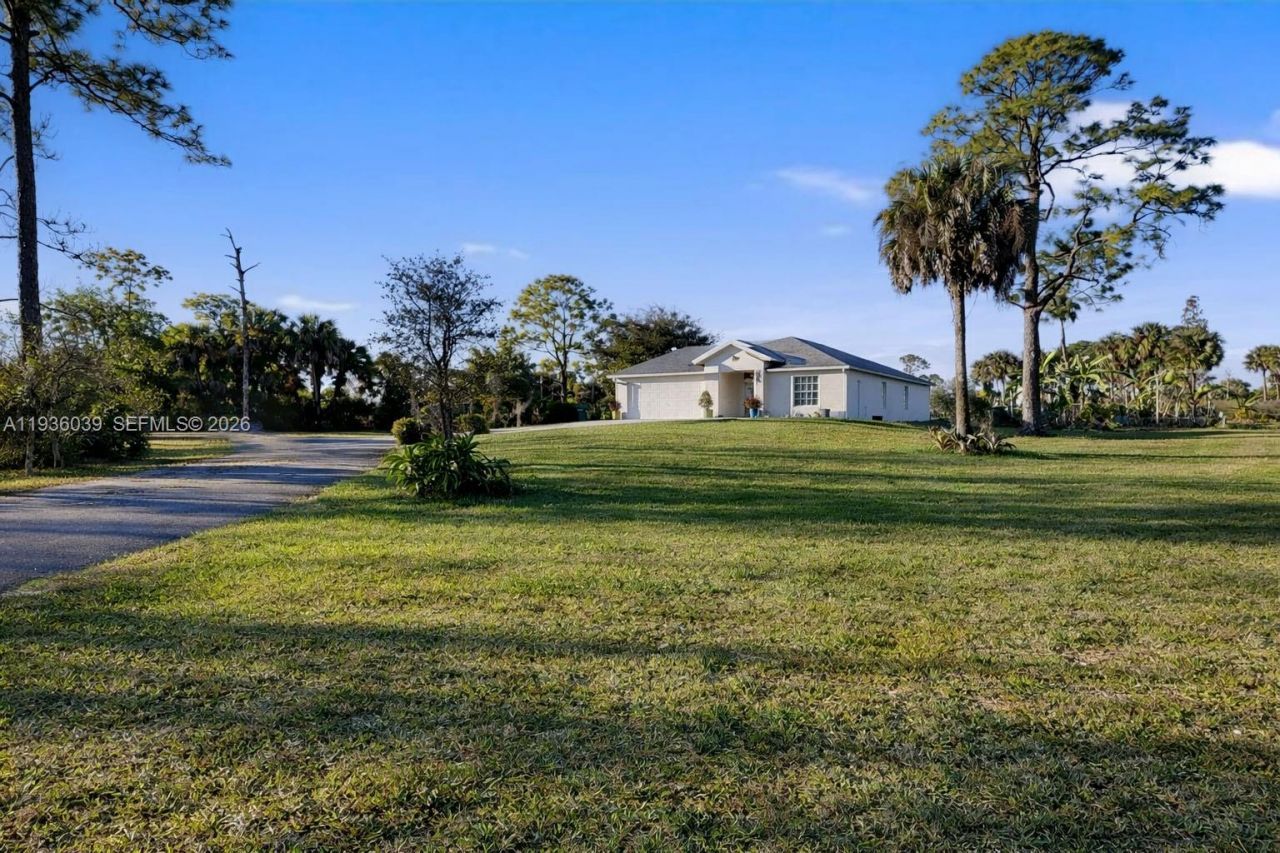 2625 SE 40th Ave, Naples, FL 34117 Photo