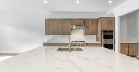 2400 Arrowroot Way, Unit Cinnamon 8, Sparks, NV 89441 Photo