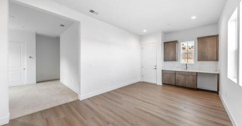 2400 Arrowroot Way, Unit Cinnamon 8, Sparks, NV 89441 Photo