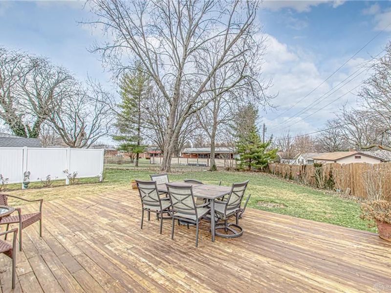 1105 Chateau Drive, Kettering, OH 45429 Photo 26