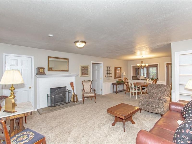 1105 Chateau Drive, Kettering, OH 45429 Photo 3