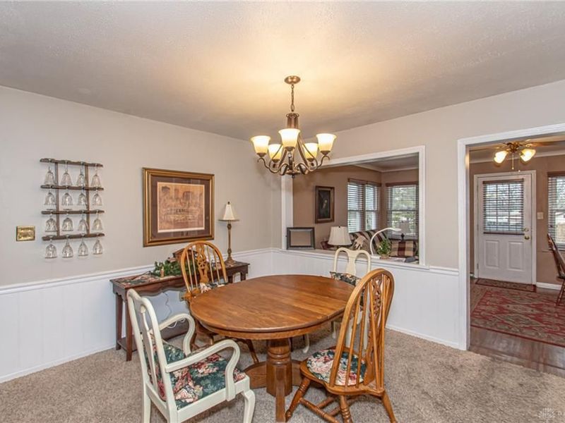 1105 Chateau Drive, Kettering, OH 45429 Photo 6