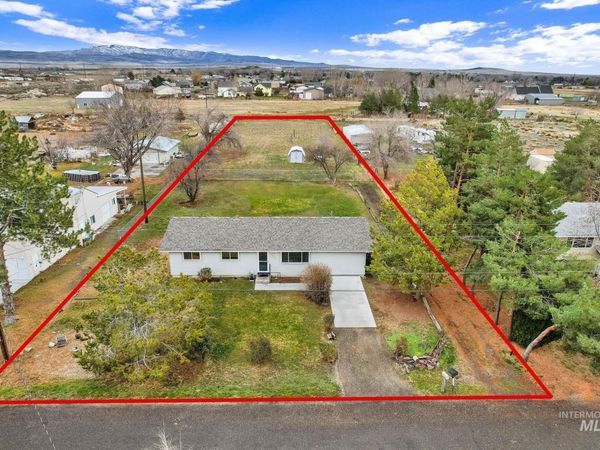 3866 NW Dutton, Mountain Home, ID 83647