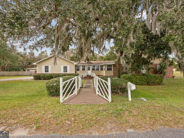 208 E Hall Street, St. Marys, GA 31558