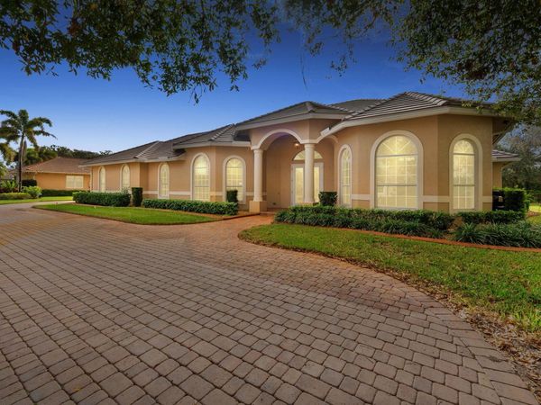 9523 Shadow Lane, Fort Pierce, FL 34951