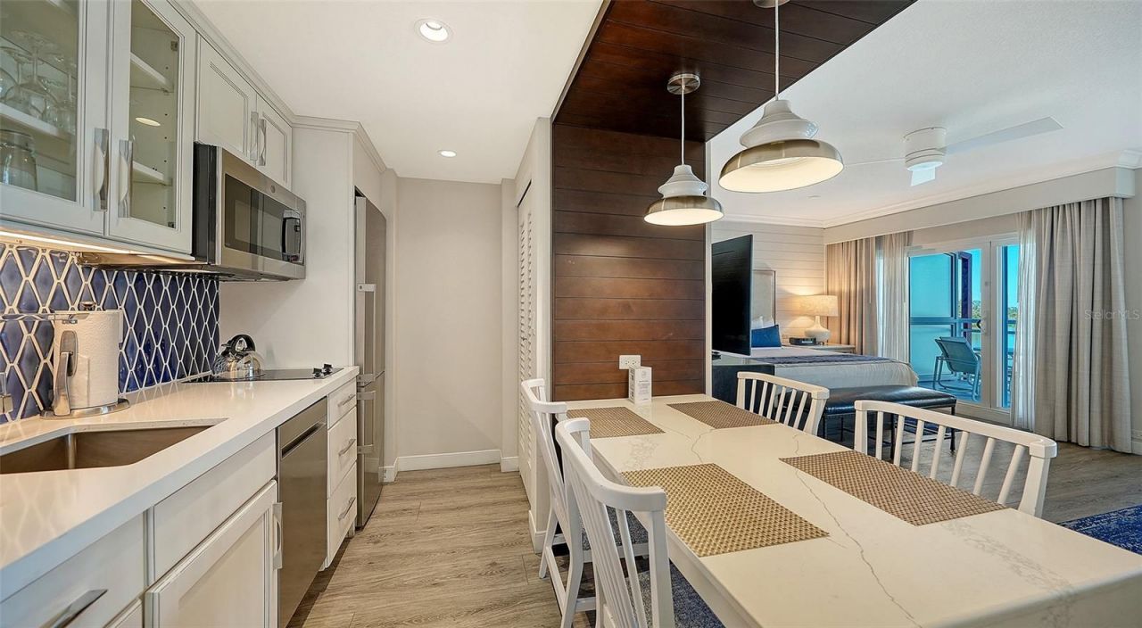 225 Sands Point Road, Unit 7205, Longboat Key, FL 34228 Photo