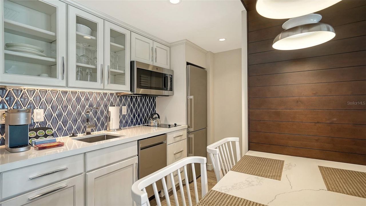 225 Sands Point Road, Unit 7205, Longboat Key, FL 34228 Photo