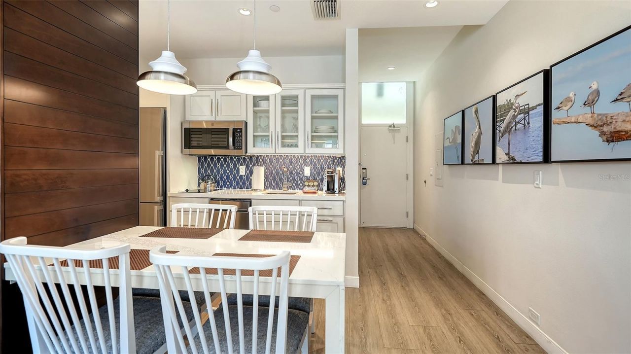 225 Sands Point Road, Unit 6201, Longboat Key, FL 34228 Photo