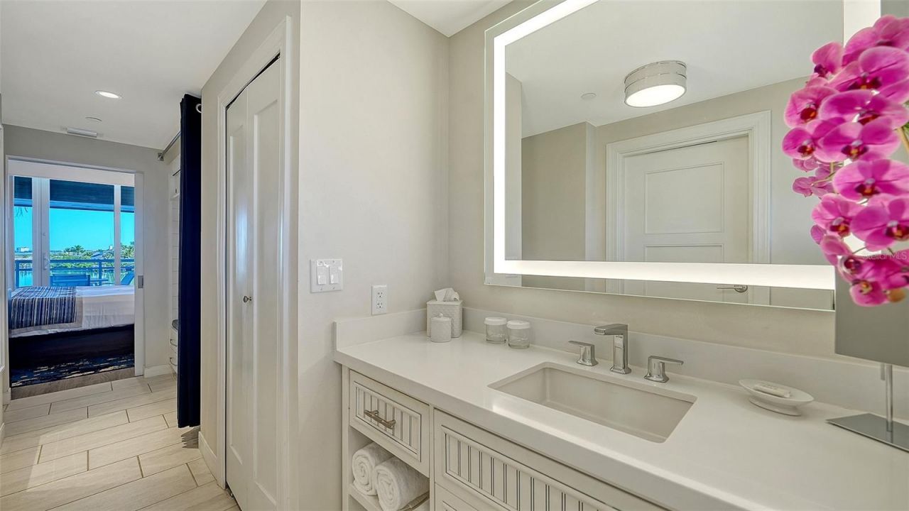 225 Sands Point Road, Unit 6201, Longboat Key, FL 34228 Photo