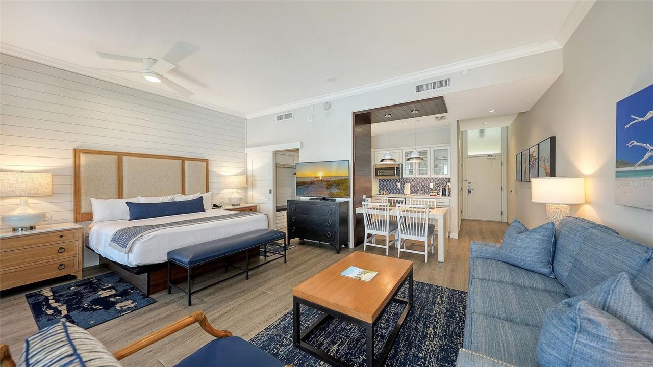 225 Sands Point Road, Unit 6201, Longboat Key, FL 34228 Photo