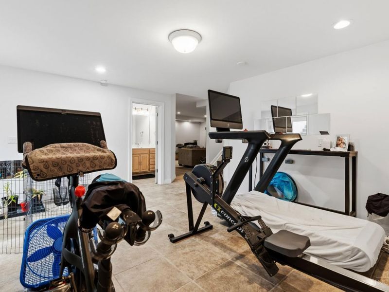 1005 Arabian Run Drive, Washington Township, OH 45113 Photo 55