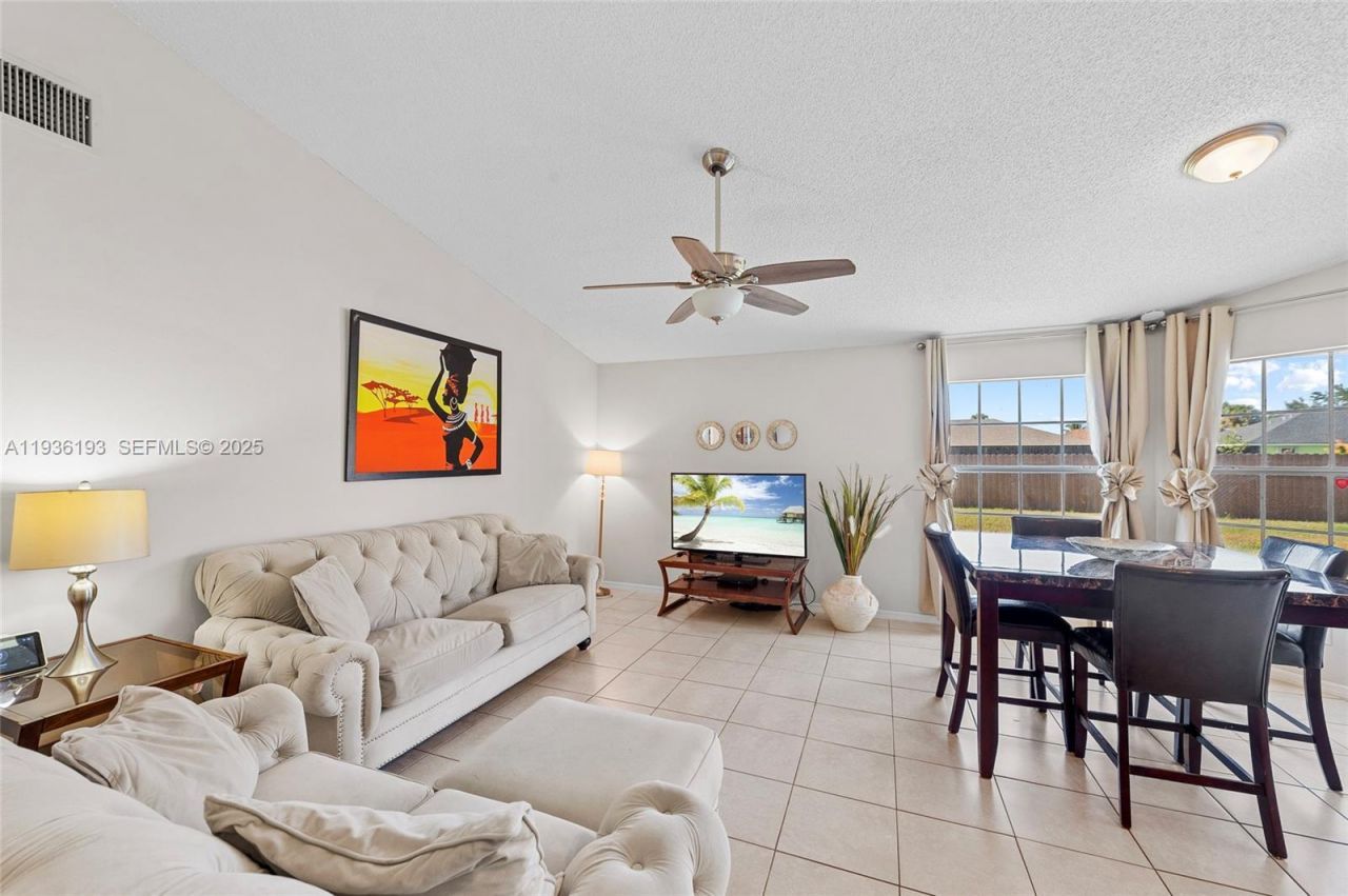 791 SW Hillsboro Cir, Port Saint Lucie, FL 34953 Photo