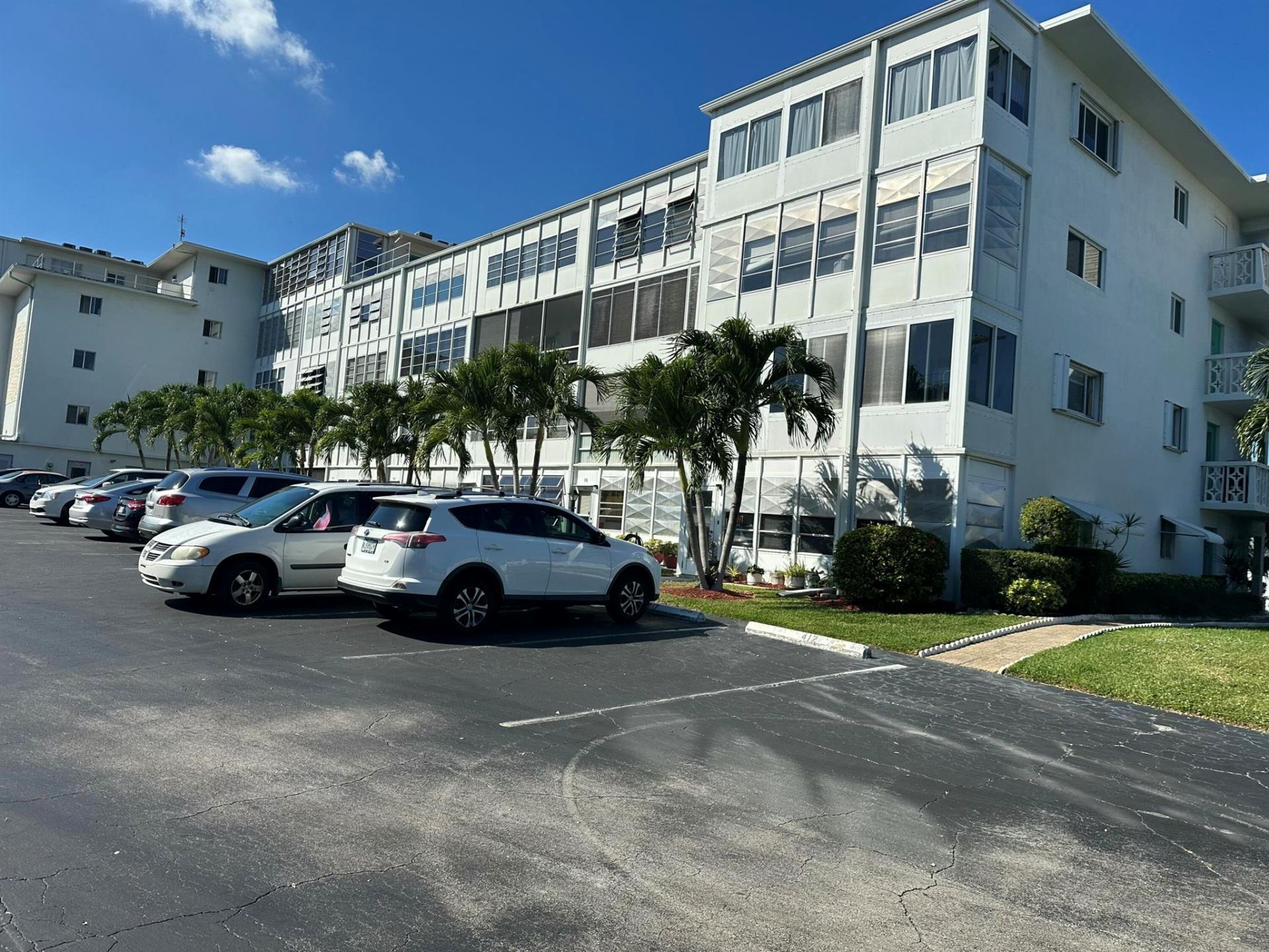 2381 Sunset Avenue, Unit 216, Lake Worth, FL 33461 Photo