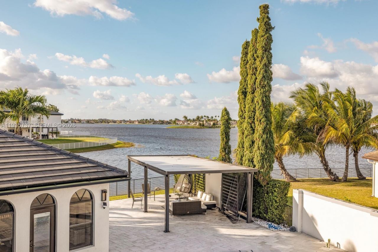 3910 SW 186th Ter, Miramar, FL 33029 Photo