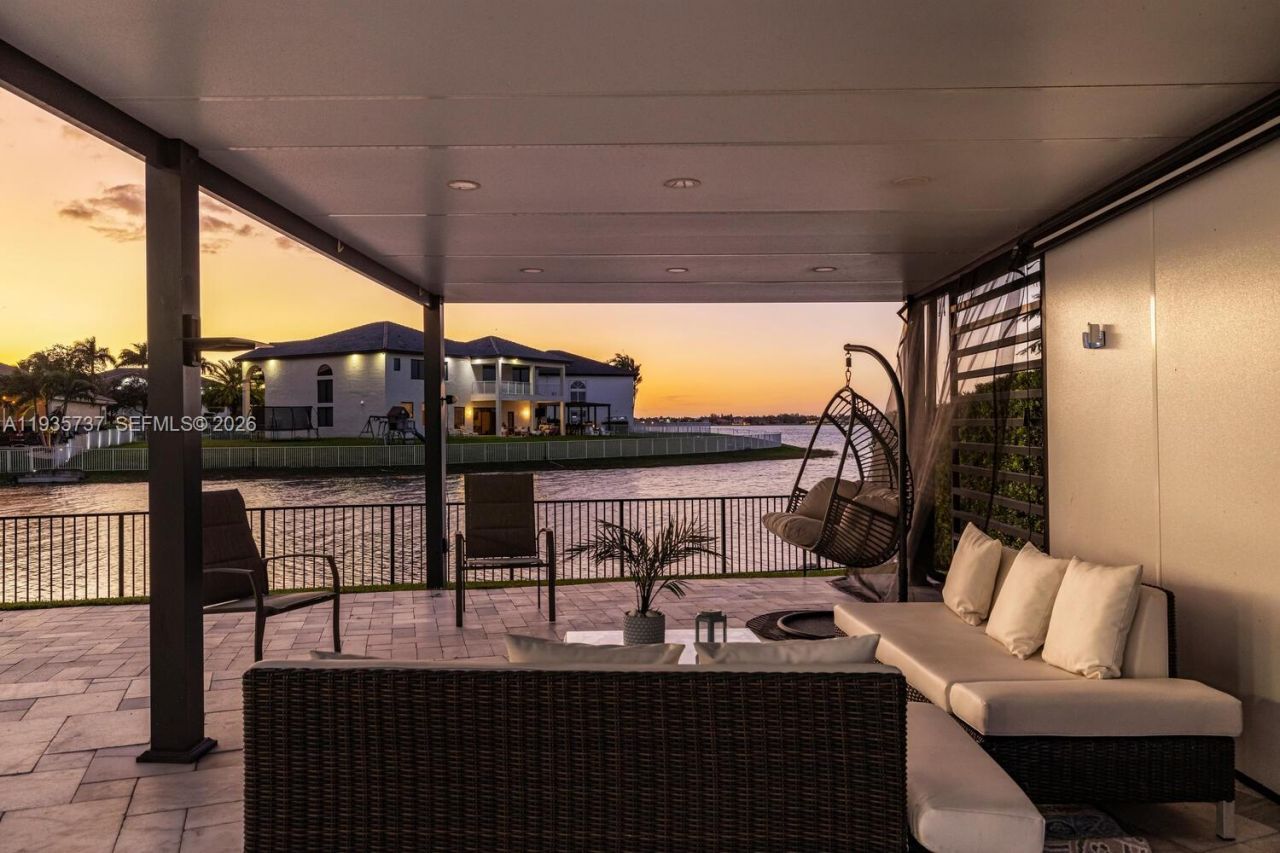 3910 SW 186th Ter, Miramar, FL 33029 Photo