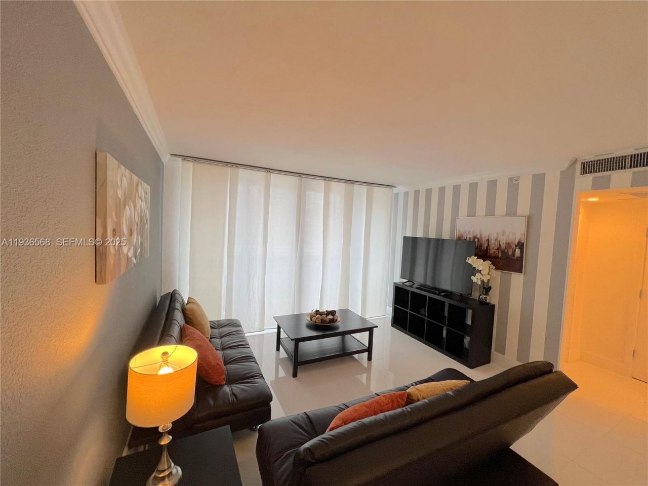 401 69th St , Unit 304, Miami Beach, FL 33141 Photo