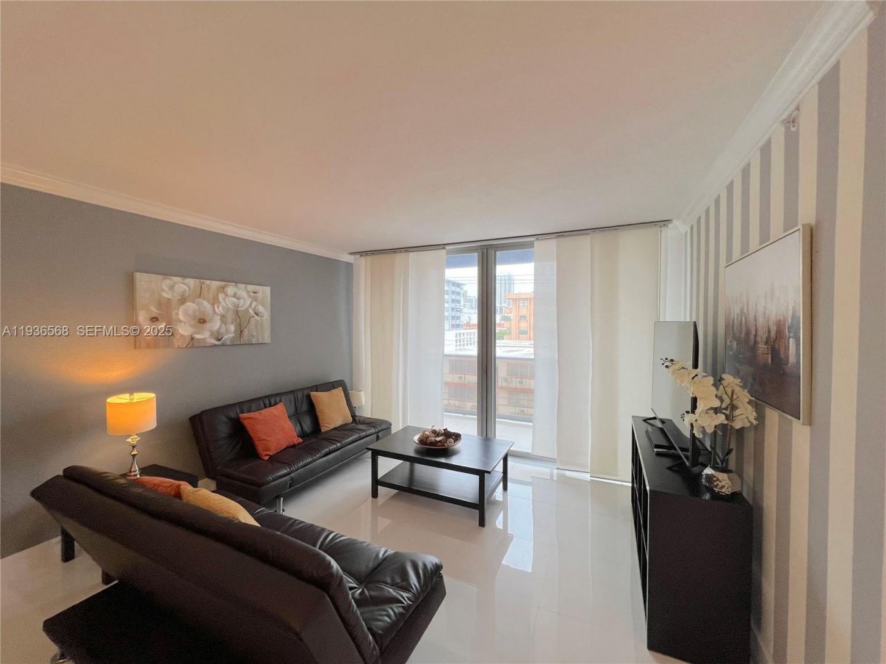 401 69th St , Unit 304, Miami Beach, FL 33141 Photo