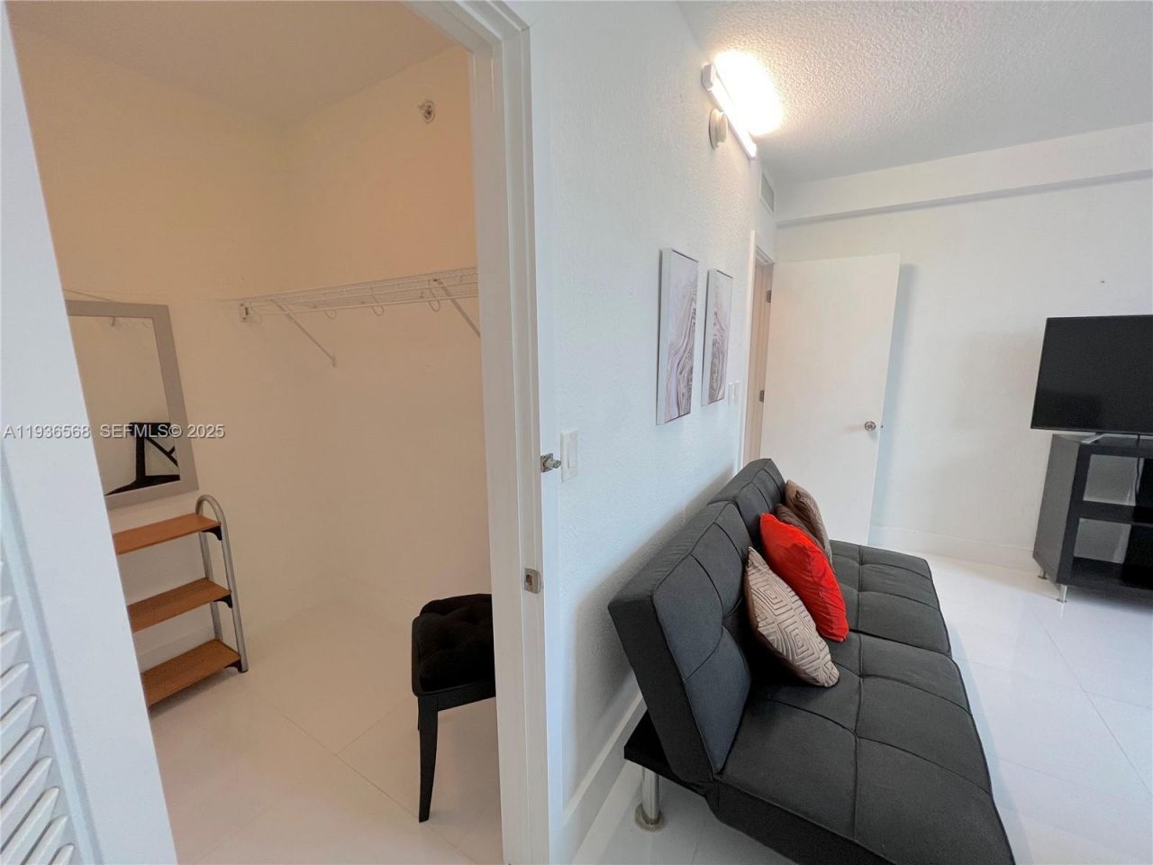 401 69th St , Unit 304, Miami Beach, FL 33141 Photo