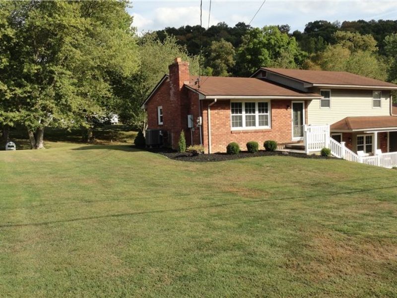 964 Johnsonville Road, Chester, WV 26034 Photo 2