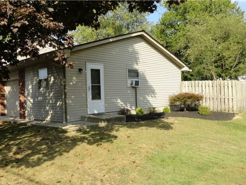 964 Johnsonville Road, Chester, WV 26034 Photo 3