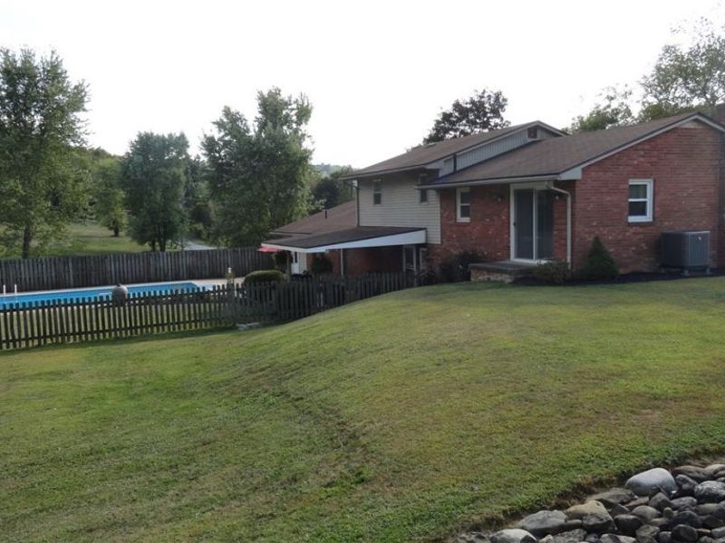 964 Johnsonville Road, Chester, WV 26034 Photo 8