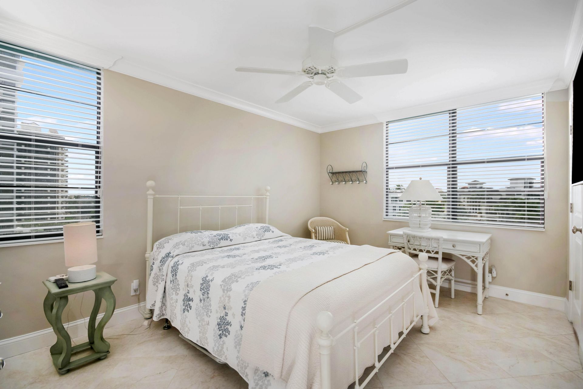 900 Ocean Drive, Unit 501, Juno Beach, FL 33408 Photo